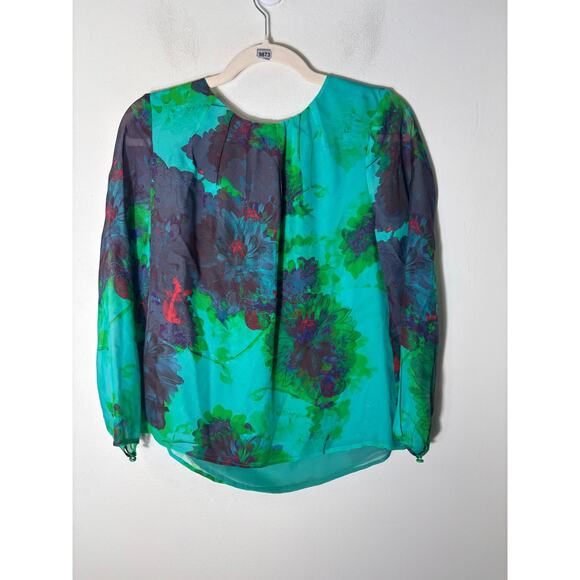 Woman's Bundle of 3 Name Brand Items Sz XS - Picture 2 of 3